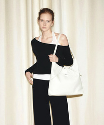 PHOENIX ORIGIN（フェニックス オリジン）の「ラージホーボバッグ - アイボリー（ショルダーバッグ）」