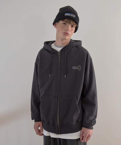 PO8（ピーオーエイト）の「8SYMBOL ZIP-UP HOODIE - DARK GREY（パーカー・レディース・その他・MEDIUM/LARGE）」の2枚目の写真