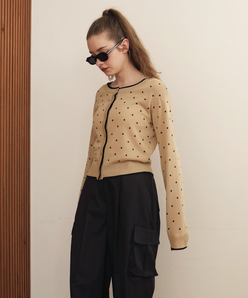 Mili affinity（ミリアフィニティー）の「配色ドット柄カーディガン（ニット/セーター・レディース・ブラック系/ベージュ系/グレー系・FREE）」の18枚目の写真
