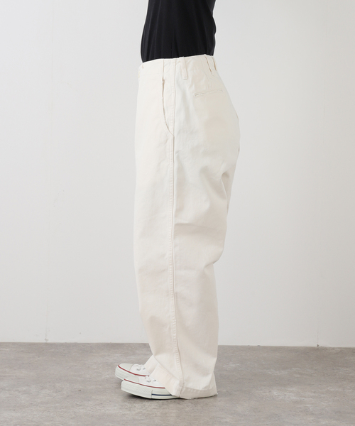 JOURNAL STANDARD LUXE（ジャーナルスタンダード　ラックス）の「《追加》ツイルスタンダードチノ（チノパンツ・レディース・ホワイト/ベージュ・SMALL/MEDIUM/LARGE）」の10枚目の写真
