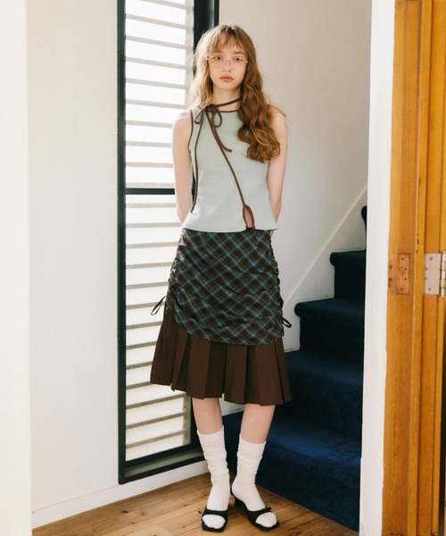 idem(イデム)の「cup in bi color slit tank top / カップインバイカラースリットタンクトップ(タンクトップ・レディース・ブルー/ライトグレー・FREE)」の5枚目の写真