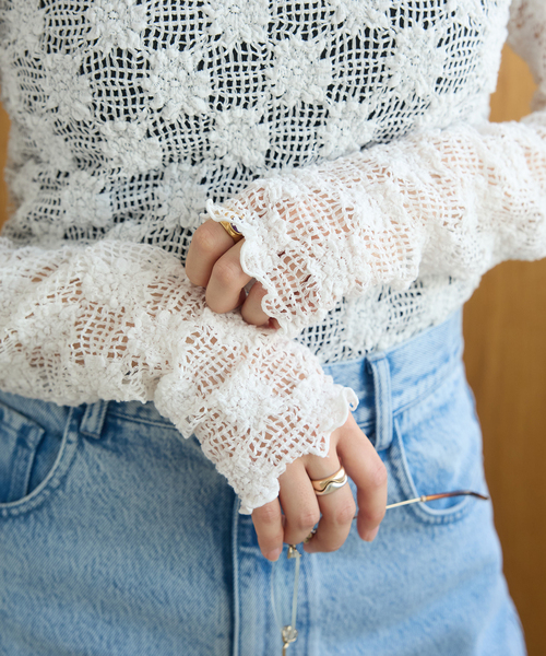 IENA LA BOUCLE(イエナラブークル)の「IENA LA BOUCLE メッシュフラワーカットソー(Tシャツ/カットソー・レディース・ホワイト・FREE)」の1枚目の写真