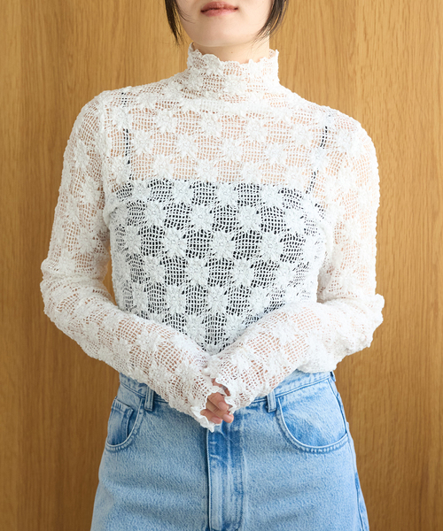 IENA LA BOUCLE(イエナラブークル)の「IENA LA BOUCLE メッシュフラワーカットソー(Tシャツ/カットソー・レディース・ホワイト・FREE)」の6枚目の写真