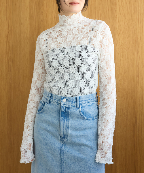 IENA LA BOUCLE(イエナラブークル)の「IENA LA BOUCLE メッシュフラワーカットソー(Tシャツ/カットソー・レディース・ホワイト・FREE)」の7枚目の写真