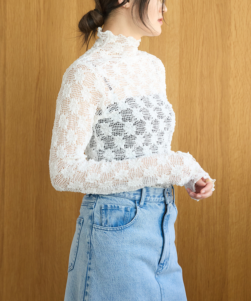 IENA LA BOUCLE(イエナラブークル)の「IENA LA BOUCLE メッシュフラワーカットソー(Tシャツ/カットソー・レディース・ホワイト・FREE)」の10枚目の写真