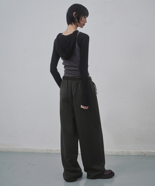 MUSINSA STANDARD WOMAN（ムシンサスタンダードウーマン）の「ウィメンズダブルニットバルーンスウェットパンツ[ダークグレー]（スウェットパンツ・レディース・その他・SMALL/MEDIUM/LARGE/X-SMALL）」の3枚目の写真