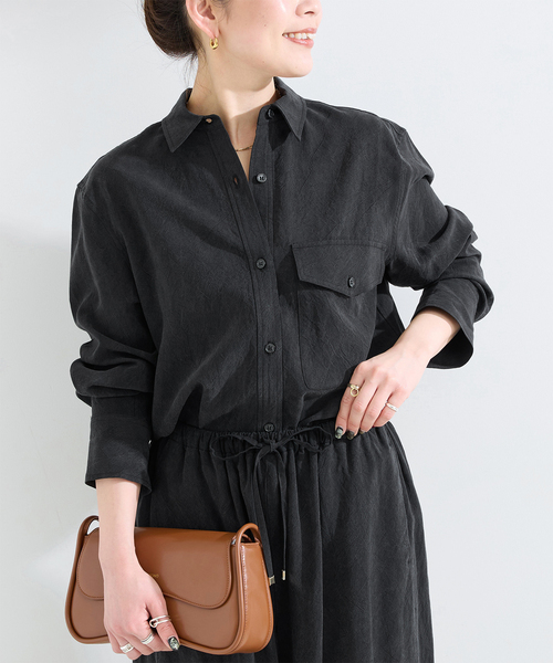 B.C STOCK(ベーセーストック)の「手洗い可 / フィブリルシャツ(シャツ/ブラウス・レディース・ブラック/チャコールグレー/ベージュ・FREE)」の2枚目の写真