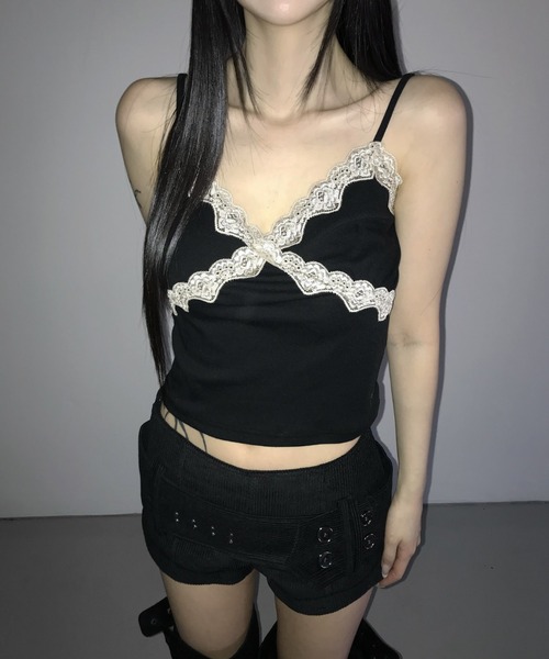 THEAIRTOWN（ジエアタウン）の「comfy lace bustier（キャミソール・レディース・アイボリー/ブラック・FREE）」の2枚目の写真