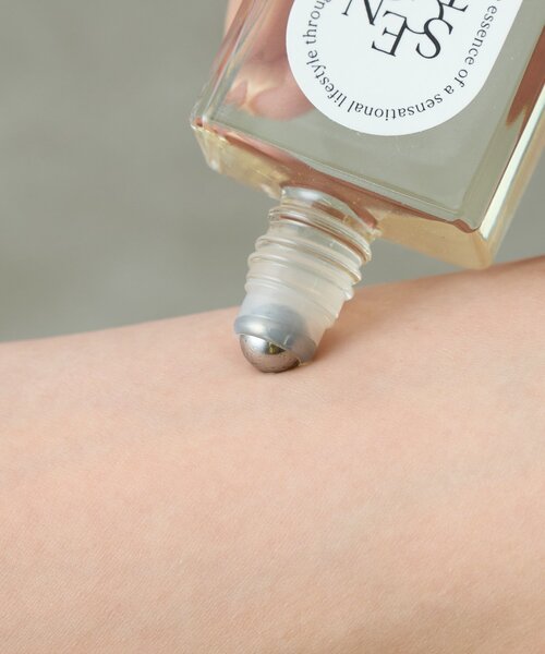 BIRTHDAY BAR(バースデイバー)の「【SCENTICA センティカ】RITUAL ROLL ON ロールオンアロマ 15ml(ボディケア/ボディクリーム・レディース・ブラック系その他/ブラック/ブラック系その他2・0)」の7枚目の写真