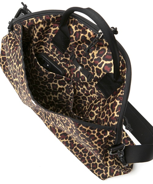 Drifter（ドリフター）の「WILLOUGHBY／ウィロビー（ショルダーバッグ・レディース・ドット/レオパード/ブラック/ゼブラ/ブラック系その他・FREE）」の14枚目の写真