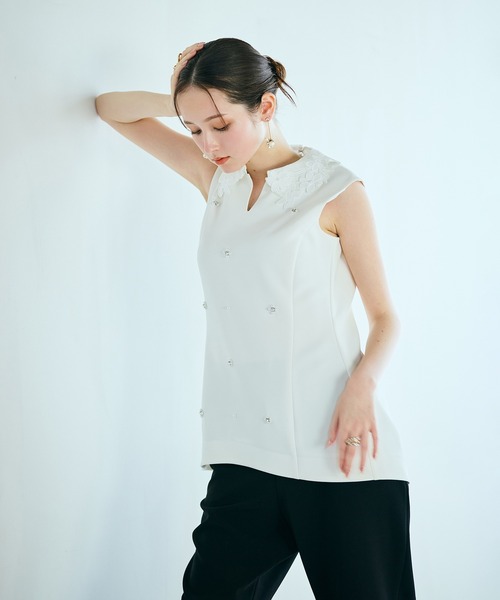 Audie a Muses(オーディアミューズ)の「2WAYノースリーブブラウス(シャツ/ブラウス・レディース・ブラック/オフホワイト・38/42)」の5枚目の写真