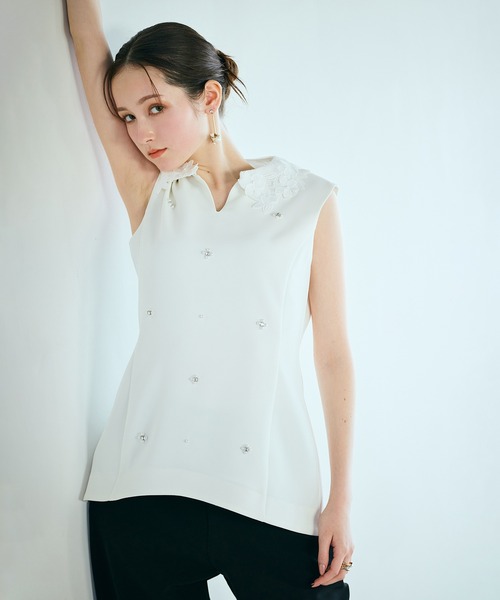 Audie a Muses(オーディアミューズ)の「2WAYノースリーブブラウス(シャツ/ブラウス・レディース・ブラック/オフホワイト・38/42)」の6枚目の写真
