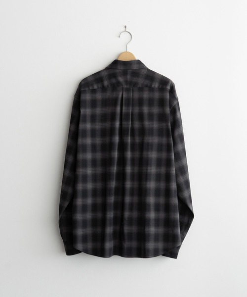 WYM LIDNM（ウィム バイ リドム）の「LOFTY DRAPE OMBRE CHECK SHIRT（シャツ/ブラウス・メンズ・アッシュブラウン/チャコール・S/M/L）」の21枚目の写真