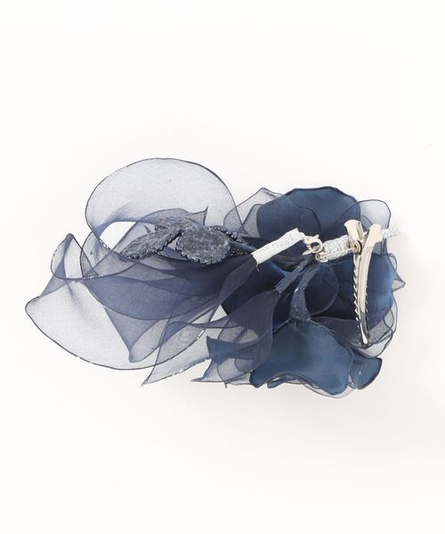 AIMER(エメ)の「2輪ビーズリーフ2WAYコサージュ(ブローチ/コサージュ・レディース・シルバー/ネイビー/ベージュ・FREE)」の22枚目の写真