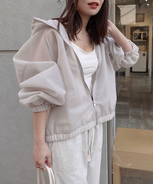 CORNERS（コーナーズ）の「シアーダンボールパーカー（パーカー・レディース・グレイッシュベージュ/ブラック/ホワイト・FREE）」の3枚目の写真