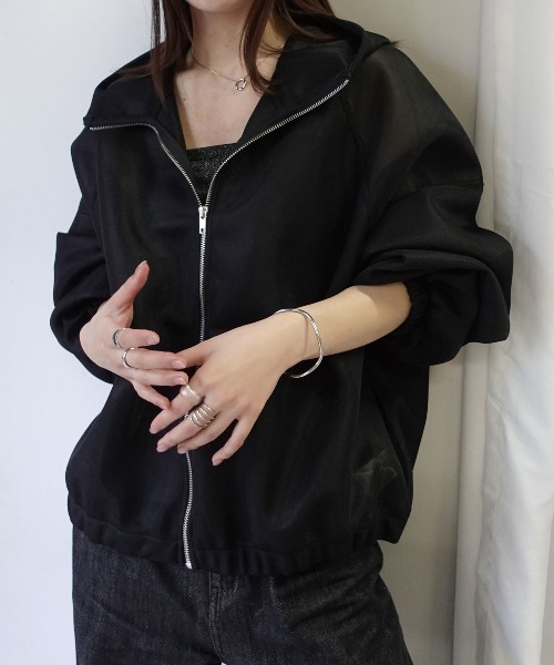 CORNERS（コーナーズ）の「シアーダンボールパーカー（パーカー・レディース・グレイッシュベージュ/ブラック/ホワイト・FREE）」の9枚目の写真