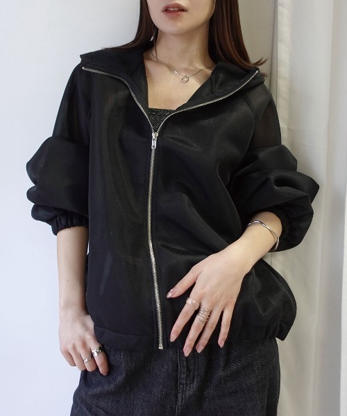 CORNERS（コーナーズ）の「シアーダンボールパーカー（パーカー・レディース・グレイッシュベージュ/ブラック/ホワイト・FREE）」の11枚目の写真