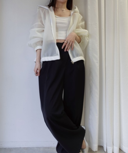 CORNERS（コーナーズ）の「シアーダンボールパーカー（パーカー・レディース・グレイッシュベージュ/ブラック/ホワイト・FREE）」の20枚目の写真