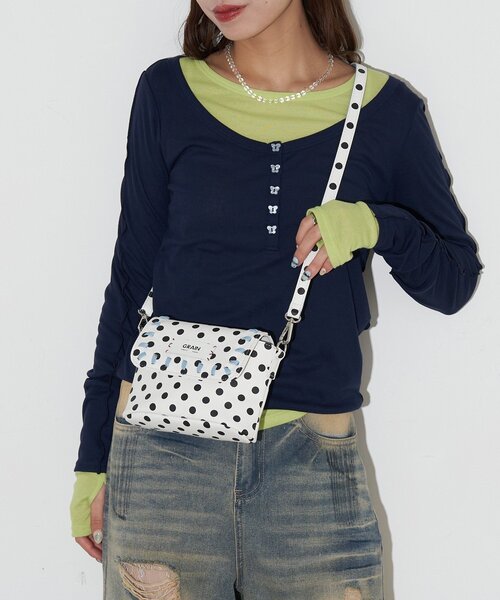 GRAIN（グレイン）の「【WEB限定】【GRAIN】ステッチ水玉ミニショルダーバッグ（ショルダーバッグ・レディース・ホワイト/ブラック・FREE）」の4枚目の写真