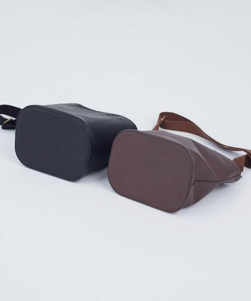 ADIEU TRISTESSE（アデュートリステス）の「ボンネルショルダー付レザーバッグ（ショルダーバッグ・レディース・ブラック/ダークブラウン・FREE）」の11枚目の写真