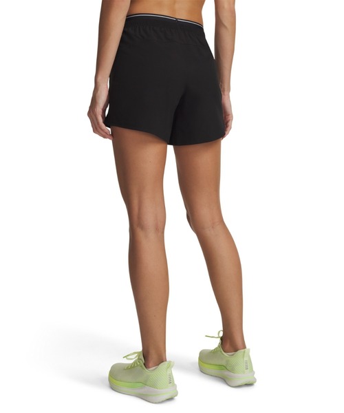 UNDER ARMOUR（アンダーアーマー）の「アンダーアーマー  UAバニッシュウーブン 5インチ ショーツ（その他パンツ・レディース・ブラック・S/M/L/XL）」の5枚目の写真