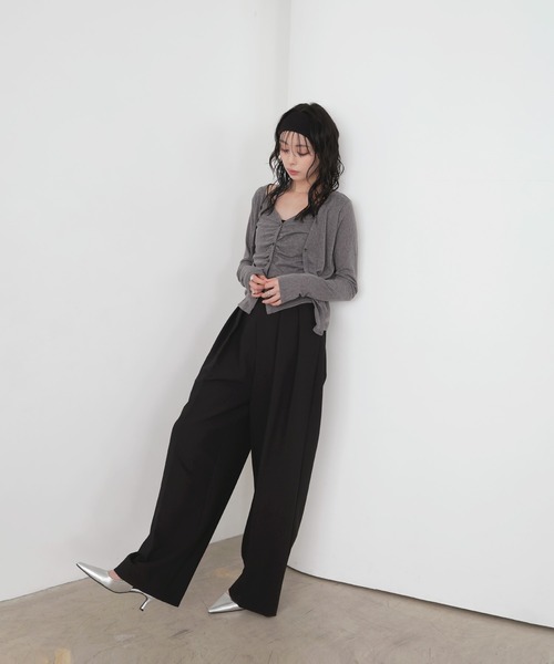 LIAN（リアン）の「レイヤードVネックギャザーカーデ（カーディガン/ボレロ・レディース・アイボリー/グレー/ブラック・FREE）」の11枚目の写真