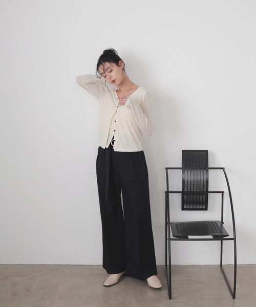 LIAN（リアン）の「レイヤードVネックギャザーカーデ（カーディガン/ボレロ・レディース・アイボリー/グレー/ブラック・FREE）」の6枚目の写真