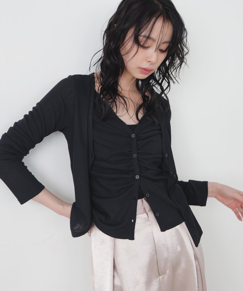 LIAN（リアン）の「レイヤードVネックギャザーカーデ（カーディガン/ボレロ・レディース・アイボリー/グレー/ブラック・FREE）」の13枚目の写真