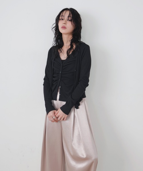 LIAN（リアン）の「レイヤードVネックギャザーカーデ（カーディガン/ボレロ・レディース・アイボリー/グレー/ブラック・FREE）」の14枚目の写真