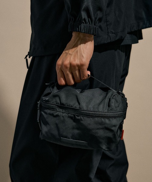 NUMERALS（ヌメラルズ）の「[NUMERALS]TWO POCKETS SHOULDER BAG（ショルダーバッグ・メンズ・カーキ/ブラック・FREE）」の6枚目の写真