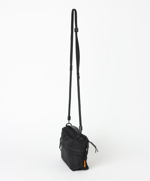 NUMERALS（ヌメラルズ）の「[NUMERALS]TWO POCKETS SHOULDER BAG（ショルダーバッグ・メンズ・カーキ/ブラック・FREE）」の13枚目の写真