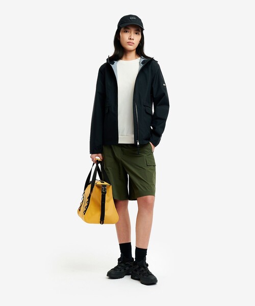 AIGLE(エーグル)の「GORE-TEX ゴアテックス 防風 防水 透湿 3レイヤー フーディジャケット(マウンテンパーカー・レディース・セージグリーン/ブラック/イエロー・36/38/40)」の16枚目の写真