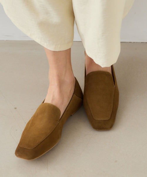 BARNYARDSTORM(バンヤードストーム)の「BARNYARDSTORM / シープレザースクエアローファ(ローファー・レディース・ブラック/キャメル・36/37/38)」の1枚目の写真