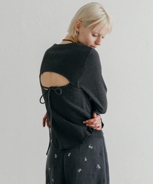 CREDONA(クレドナ)の「BACK OPEN THERMAL TOP/バックオープンサーマルトップ(Tシャツ/カットソー・レディース・アイボリー/グレー・FREE)」の2枚目の写真