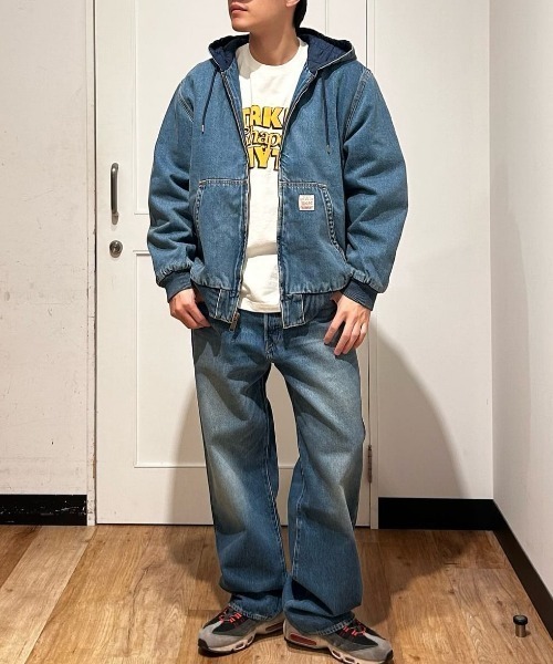 Levi's（リーバイス）の「【Levi's】501 ルーズ デニムパンツ (ライトブルー / ヴィンテージ加工 / 着回し力)（デニムパンツ・メンズ・ダークインディゴブルー・32inch/28inch/29inch/30inch/31inch/34inch/36inch）」の16枚目の写真