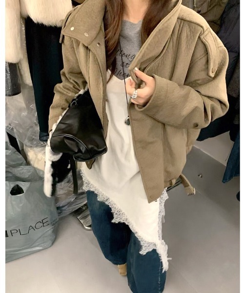 SHEENA(シーナ)の「レース切り替えベロアアシンメトリーロングキャミソール(キャミソール・レディース・ブラック/アイボリー・M)」の22枚目の写真