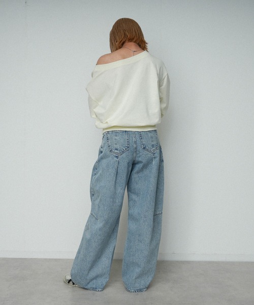 OFROOM(オフルーム)の「Off-Shoulder Sweat Top|オフショルスウェットトップス(Tシャツ/カットソー・レディース・グレー/アイボリー/チャコールグレー・FREE)」の18枚目の写真