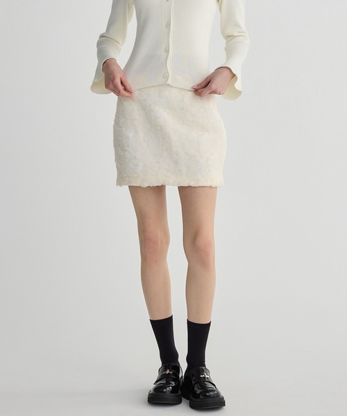 BIRTHDAY BASH（バースデイバッシュ）の「TINA FLOWER TIGHT MINI SKIRT（スカート・レディース・アイボリー/ブラック・SMALL/MEDIUM）」の7枚目の写真