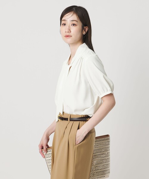 UNITED ARROWS（ユナイテッドアローズ）の「ボウタイ ショートスリーブ ブラウス（シャツ/ブラウス・レディース・その他2/オフホワイト/ネイビー・FREE）」の21枚目の写真