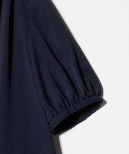 UNITED ARROWS（ユナイテッドアローズ）の「ボウタイ ショートスリーブ ブラウス（シャツ/ブラウス・レディース・その他2/オフホワイト/ネイビー・FREE）」の15枚目の写真