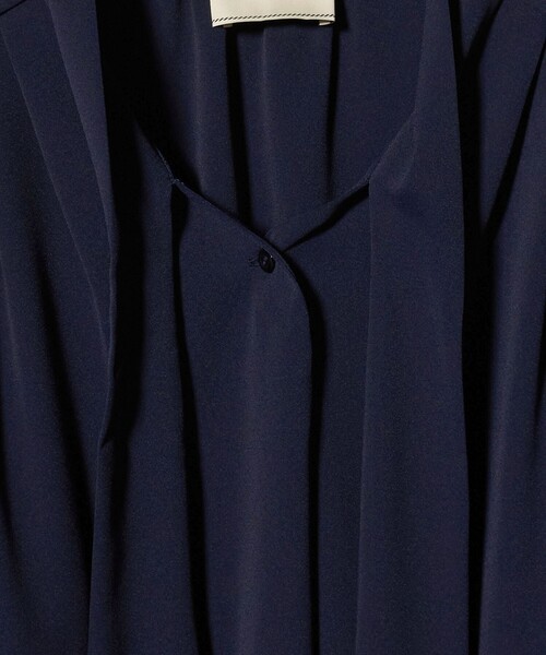 UNITED ARROWS（ユナイテッドアローズ）の「ボウタイ ショートスリーブ ブラウス（シャツ/ブラウス・レディース・その他2/オフホワイト/ネイビー・FREE）」の12枚目の写真