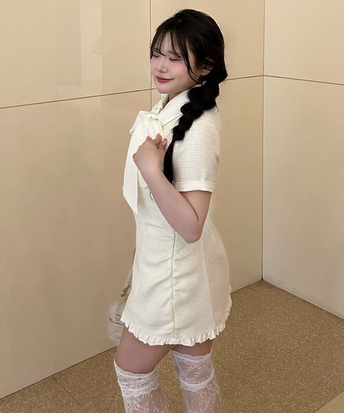 OLIVE des OLIVE（オリーブデオリーブ）の「【インフルエンサー企画】maki フロントZIPマルチリボンワンピ（ワンピース・レディース・チャコールグレー/アイボリー・MEDIUM/SMALL）」の4枚目の写真
