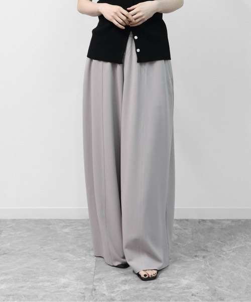 THE CELL.(ザセルドット)の「カットジョーゼット セルフカット コクーンワイド イージーパンツ SELF-CUT COCOON WIDE EASYPANTS(その他パンツ・レディース・アイボリー/グレイッシュベージュ/チャコールグレー/ブラック/ブラウン・FREE)」の5枚目の写真