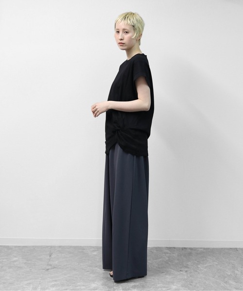THE CELL.(ザセルドット)の「カットジョーゼット セルフカット コクーンワイド イージーパンツ SELF-CUT COCOON WIDE EASYPANTS(その他パンツ・レディース・アイボリー/グレイッシュベージュ/チャコールグレー/ブラック/ブラウン・FREE)」の14枚目の写真