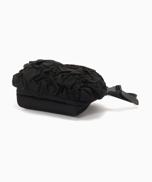 Cote&Ciel（コートエシエル）の「COTE&CIEL NEVA GATHERED（ショルダーバッグ・メンズ・ブラック・FREE）」の7枚目の写真