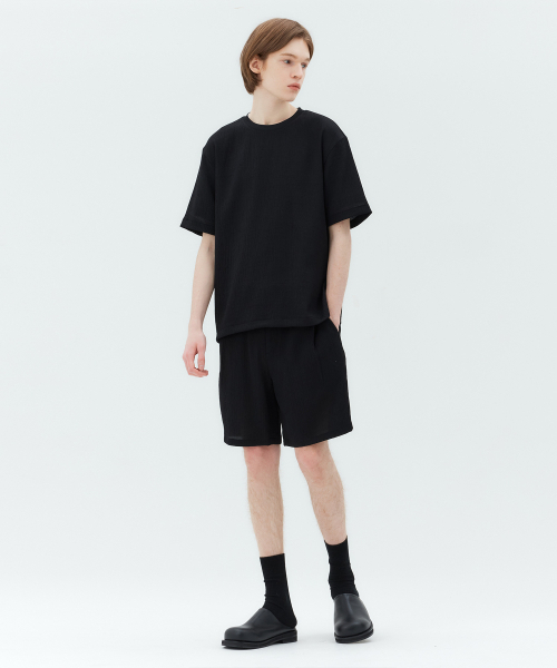 MINDBRIDGE(マインドブリッジ)の「クリンクルセミオーバーフィットTシャツ MYTS3130(Tシャツ/カットソー・メンズ・ブラック・100/110/95/105)」の2枚目の写真