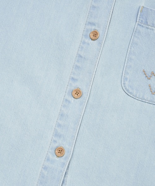 Wacky WiLLy（ワッキーウィリー）の「WOMEN'S LOW ONS DENIM SHORT SLEEVE SHIRT（シャツ/ブラウス・レディース・ライトブルー/ブルー・SMALL/MEDIUM）」の7枚目の写真
