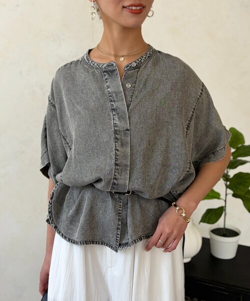 Chez toi(シェトワ)の「【体型カバー】【2WAY仕様】パウダー加工デニムドルマンブラウス(シャツ/ブラウス・レディース・グレー/サックスブルー/インディゴブルー・FREE)」の15枚目の写真