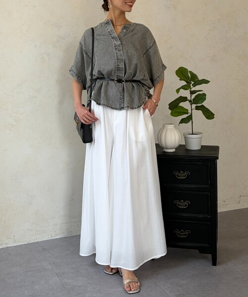 Chez toi(シェトワ)の「【体型カバー】【2WAY仕様】パウダー加工デニムドルマンブラウス(シャツ/ブラウス・レディース・グレー/サックスブルー/インディゴブルー・FREE)」の21枚目の写真