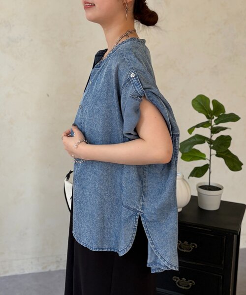 Chez toi(シェトワ)の「【体型カバー】【2WAY仕様】パウダー加工デニムドルマンブラウス(シャツ/ブラウス・レディース・グレー/サックスブルー/インディゴブルー・FREE)」の9枚目の写真